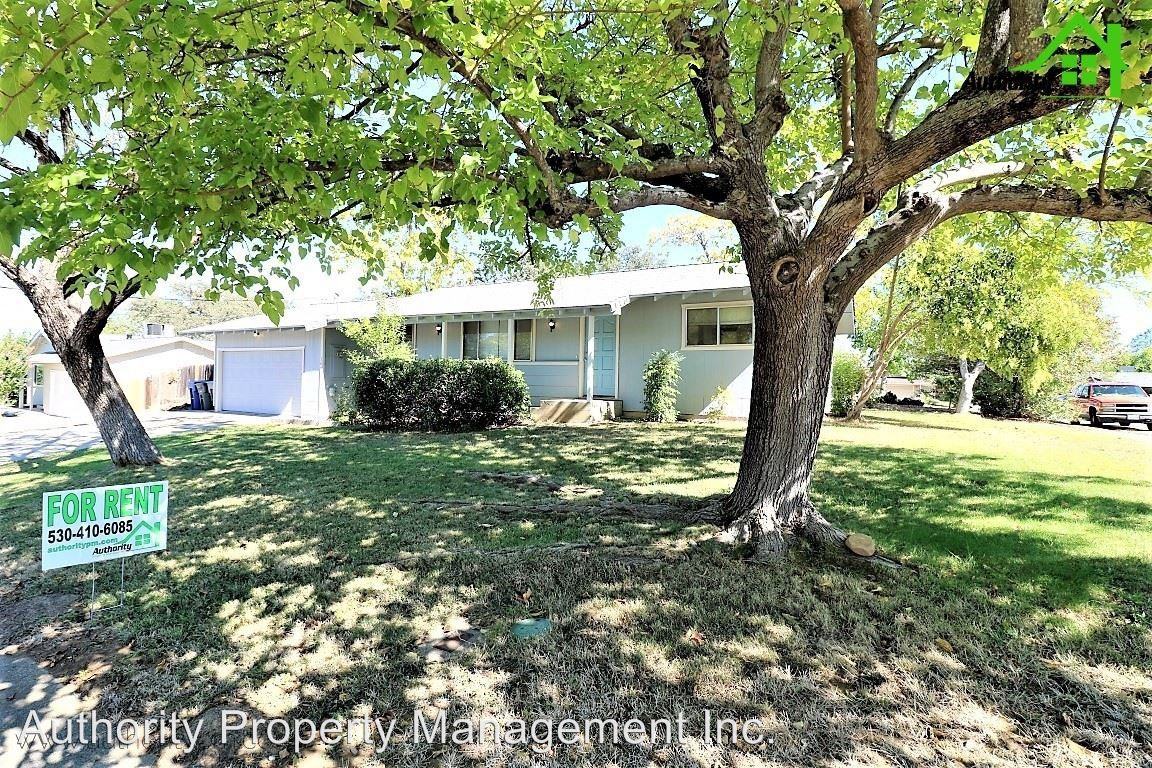 3645 Summit Dr - Photo 2 of 23