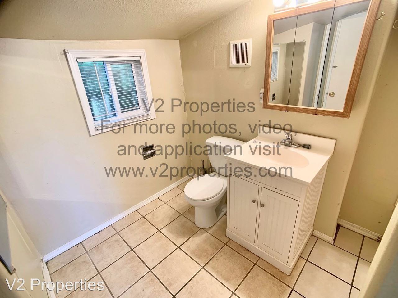 9615 SE 74th Ave - Photo 3 of 25