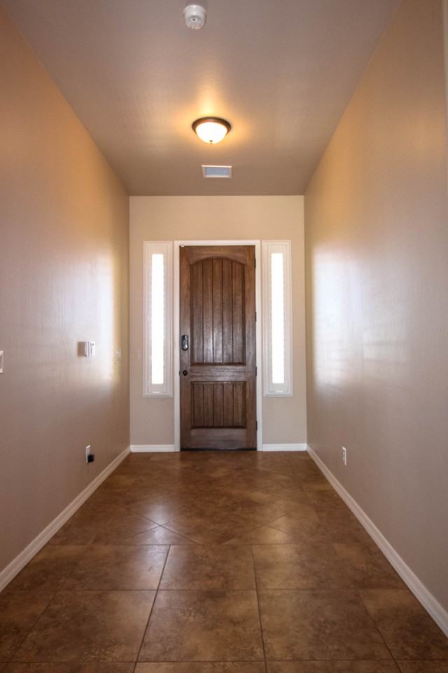 9470 E Great Dane Dr - Photo 3 of 36