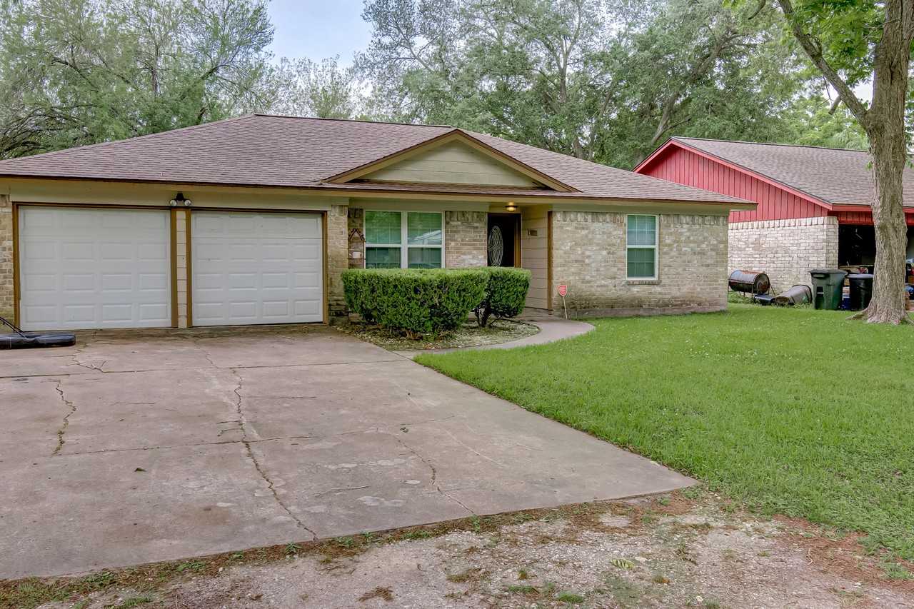 11911 24th St - Photo 3 of 33