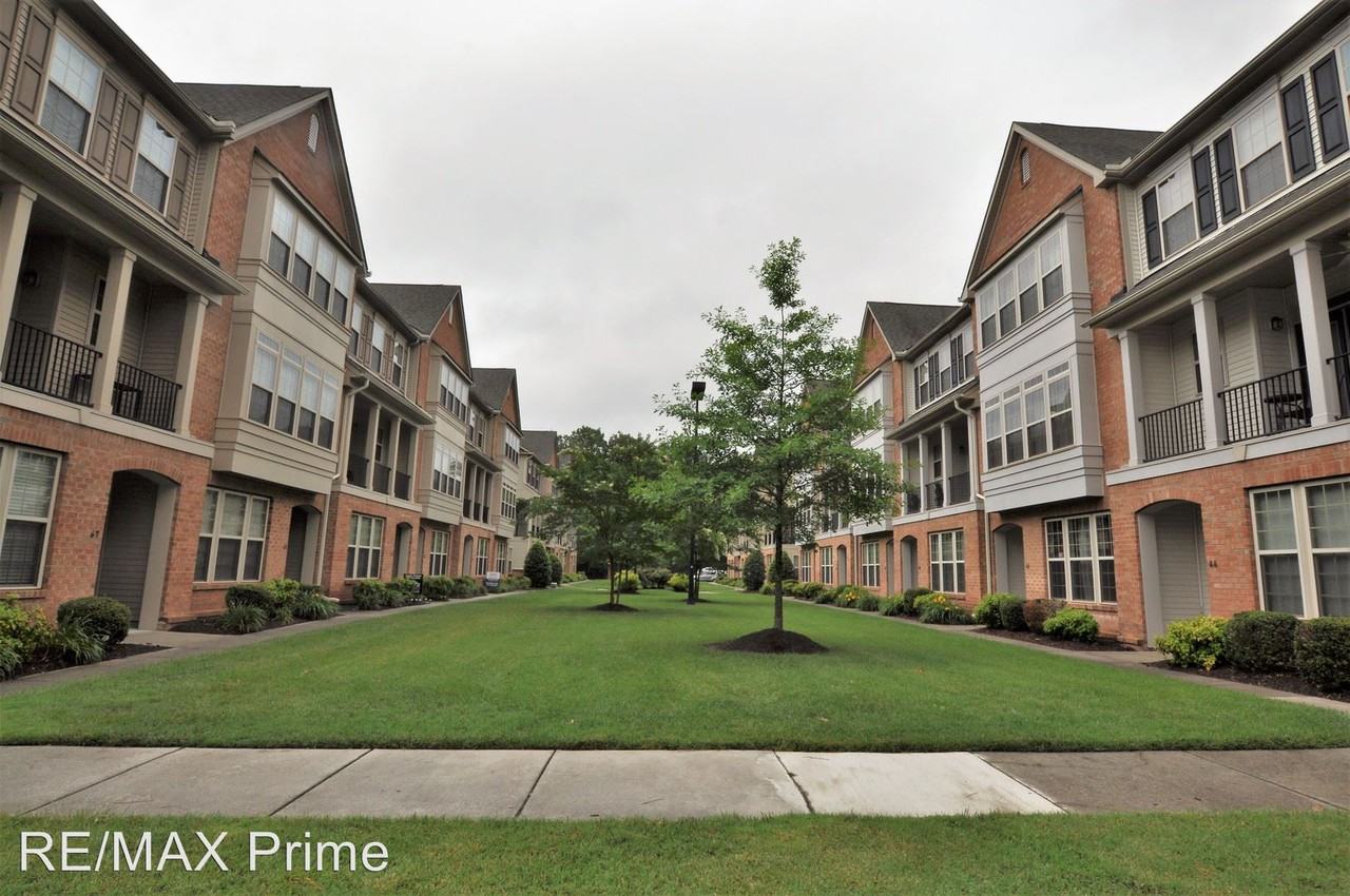 63 Transit Lane - Photo 3 of 27