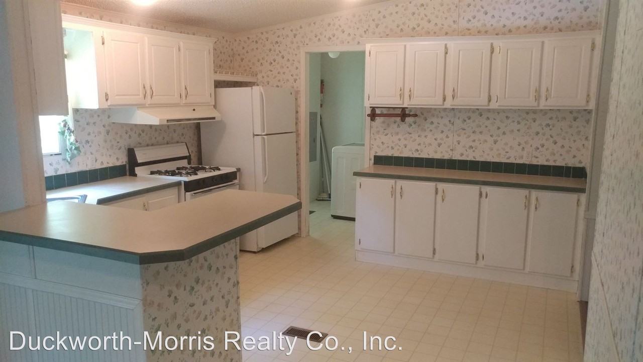 14055 Mary Drive - Photo 2 of 10