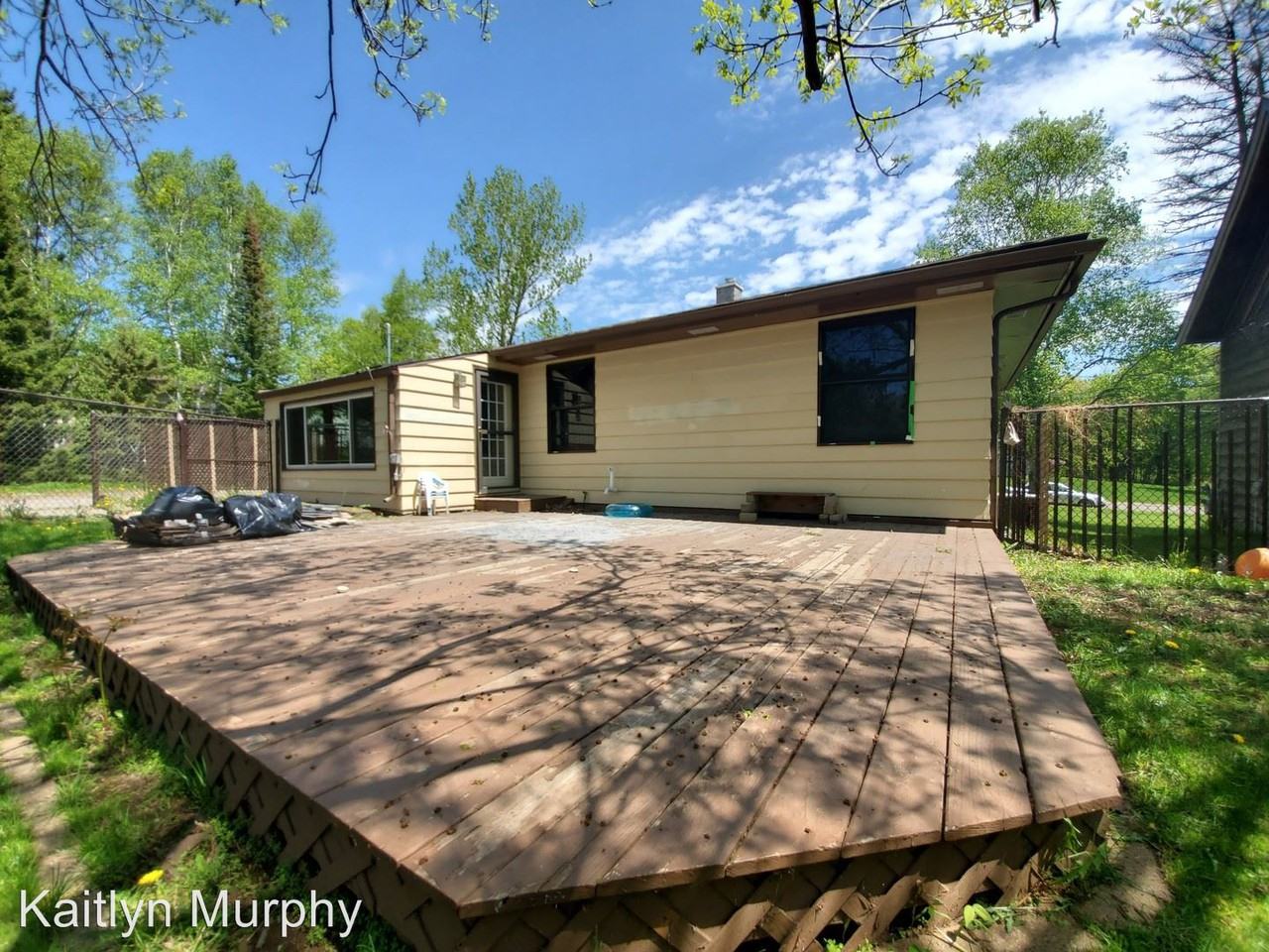 605 N Blackman Ave - Photo 3 of 23