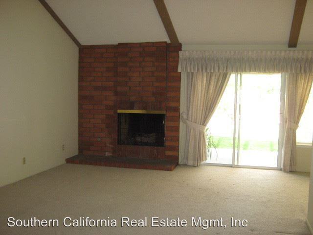 25337 Avenida Ronada - Photo 2 of 12