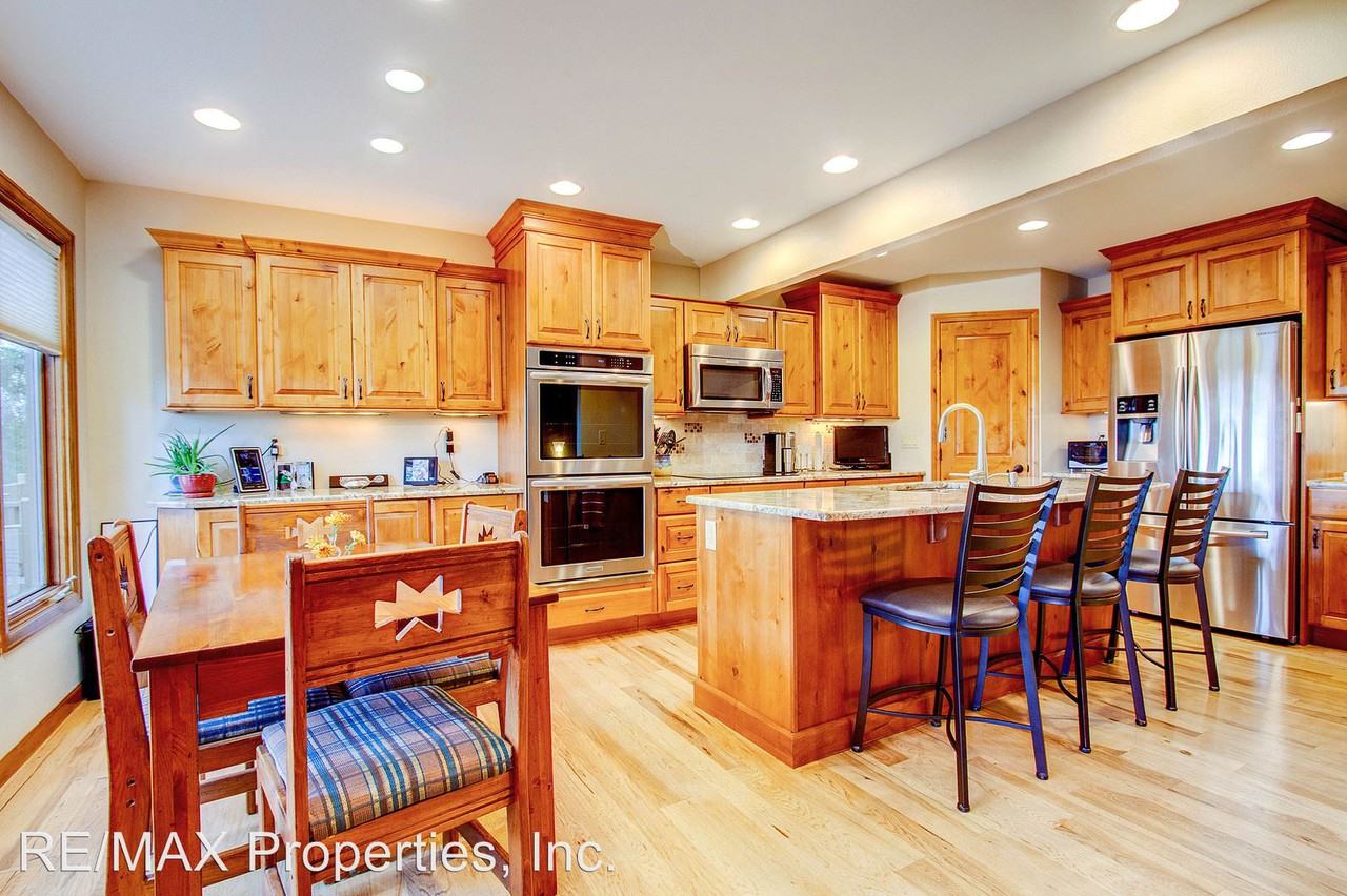 64 Woodbridge Dr - Photo 2 of 40