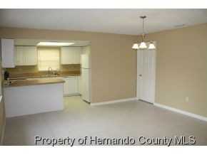 7400 Dundee Way - Photo 3 of 14