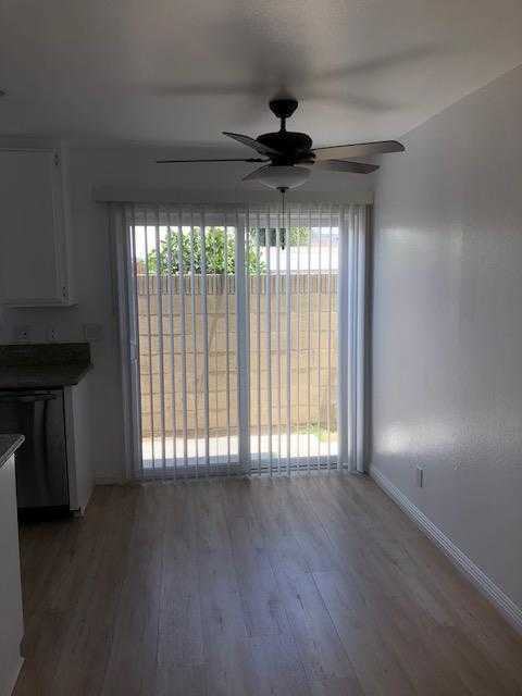 11618 Walcroft St - Photo 3 of 5