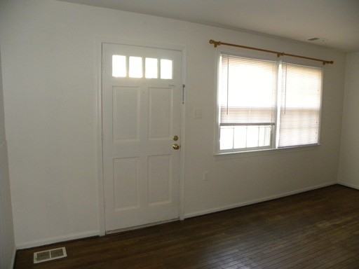 24 Sydnor St - Photo 2 of 12