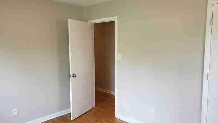 5008 Delivau Dr - Photo 3 of 10