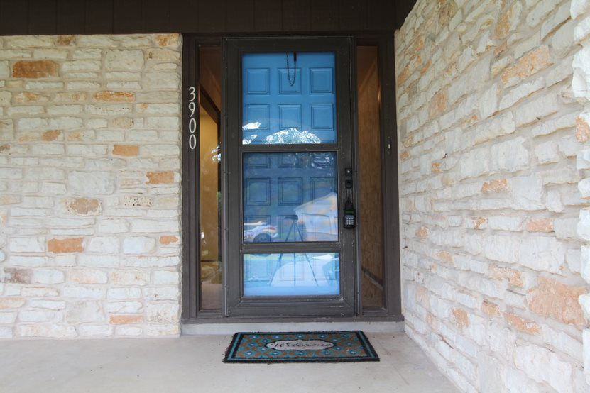 3900 Valley View - Photo 2 of 43