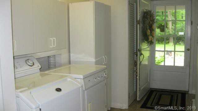 12 Jenick Ln - Photo 3 of 7