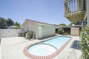 23809 Parkland Ave - Photo 3 of 23