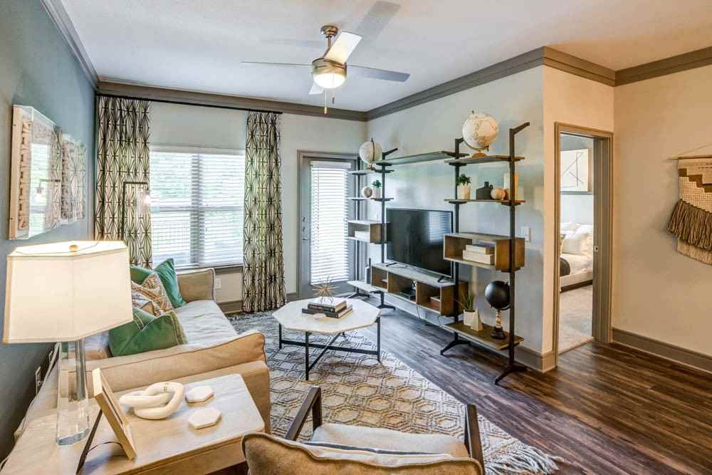 Adara Alexander Place - Photo 2 of 24