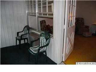 479 Dartmoor Ct - Photo 2 of 7