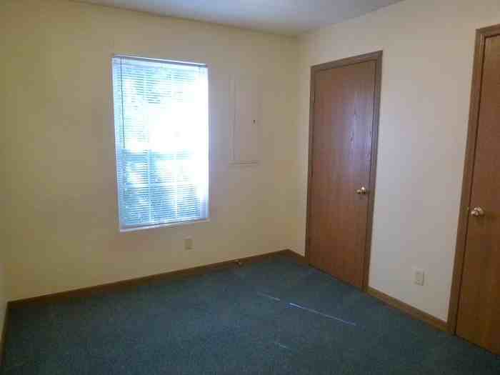 2004 N 4th St - Photo 2 of 6