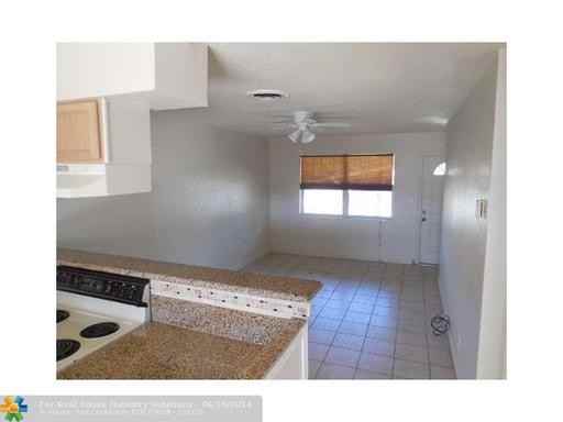 2611 NW 64th Terrace - Photo 3 of 5