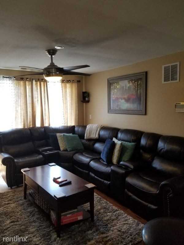 980 Lindley St 202G - Photo 3 of 21