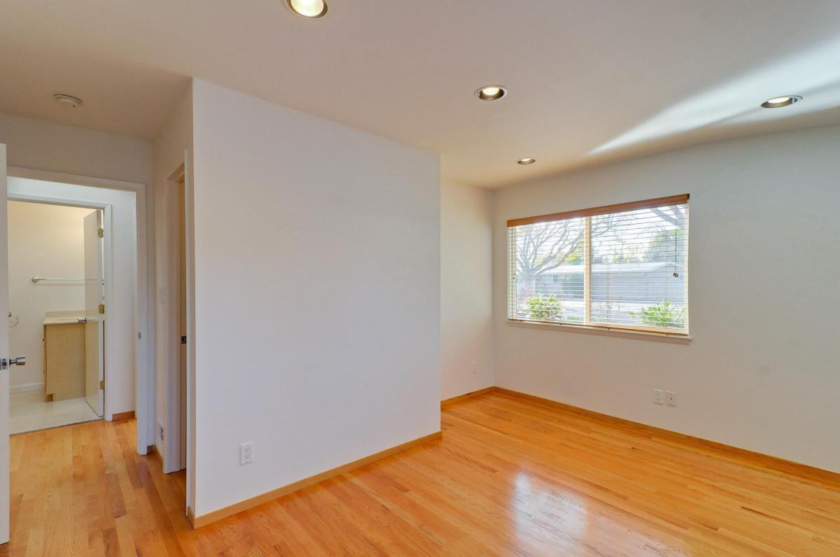 3727 Louis Rd - Photo 2 of 13