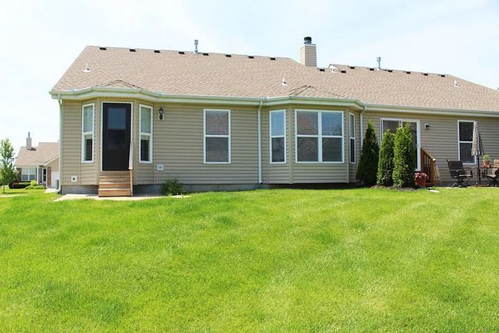 1178 SW Arborfair Dr - Photo 2 of 15