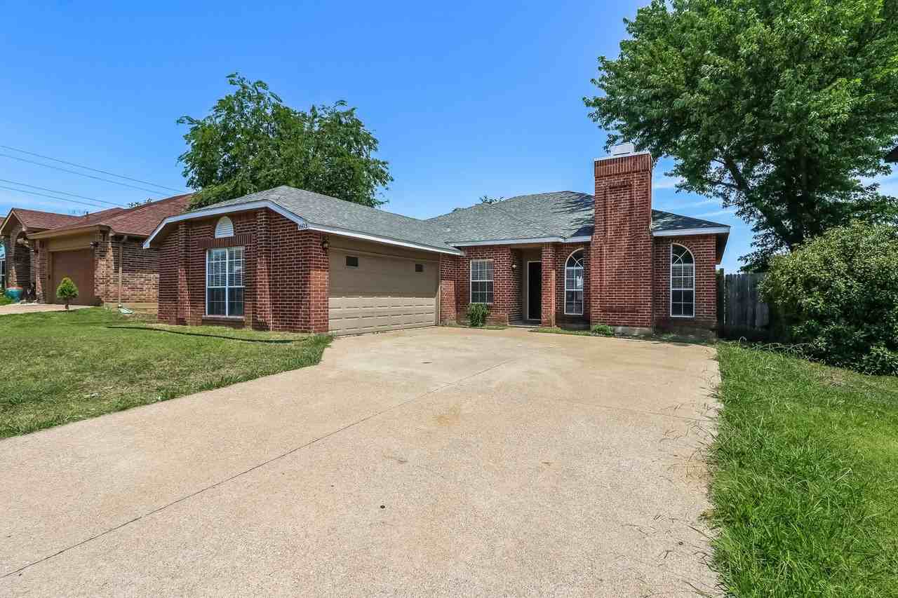 1603 Barclay Dr - Photo 2 of 23