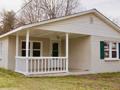 588 Cannon Blvd - Photo 3 of 4