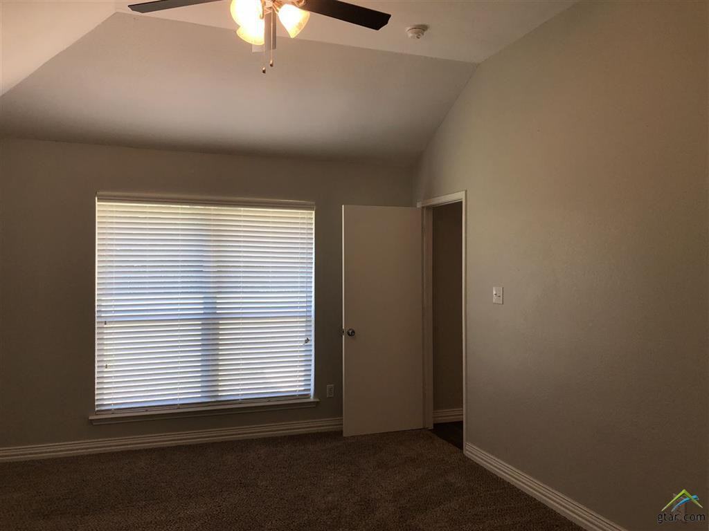 13189 Lauren Ln - Photo 3 of 22