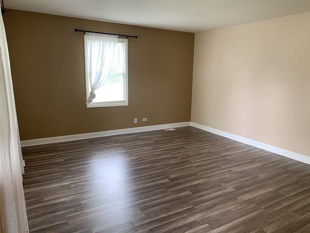 312 Indiana Ct #A - Photo 2 of 15