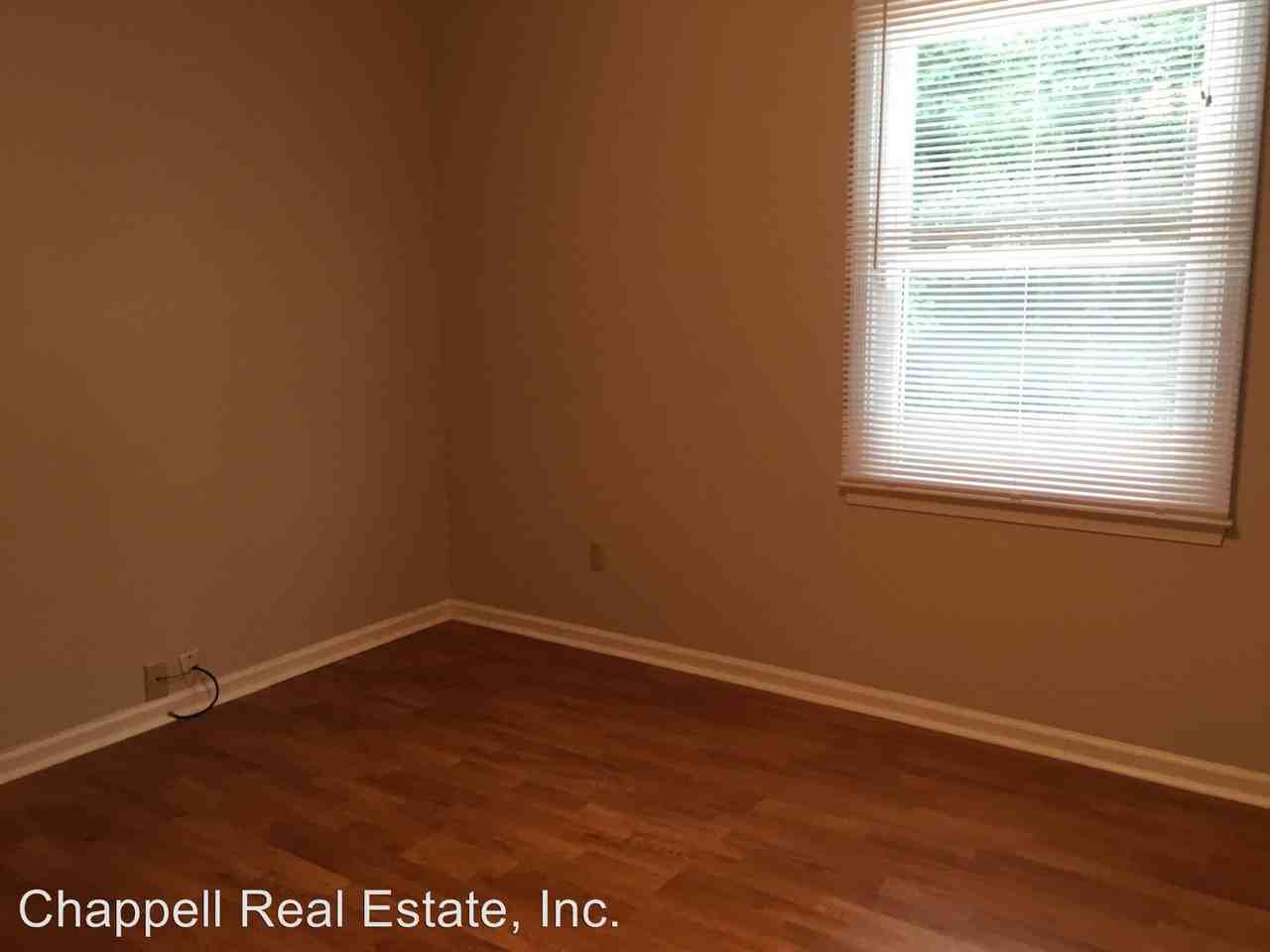 3807 Doe Run Rd - Photo 3 of 26