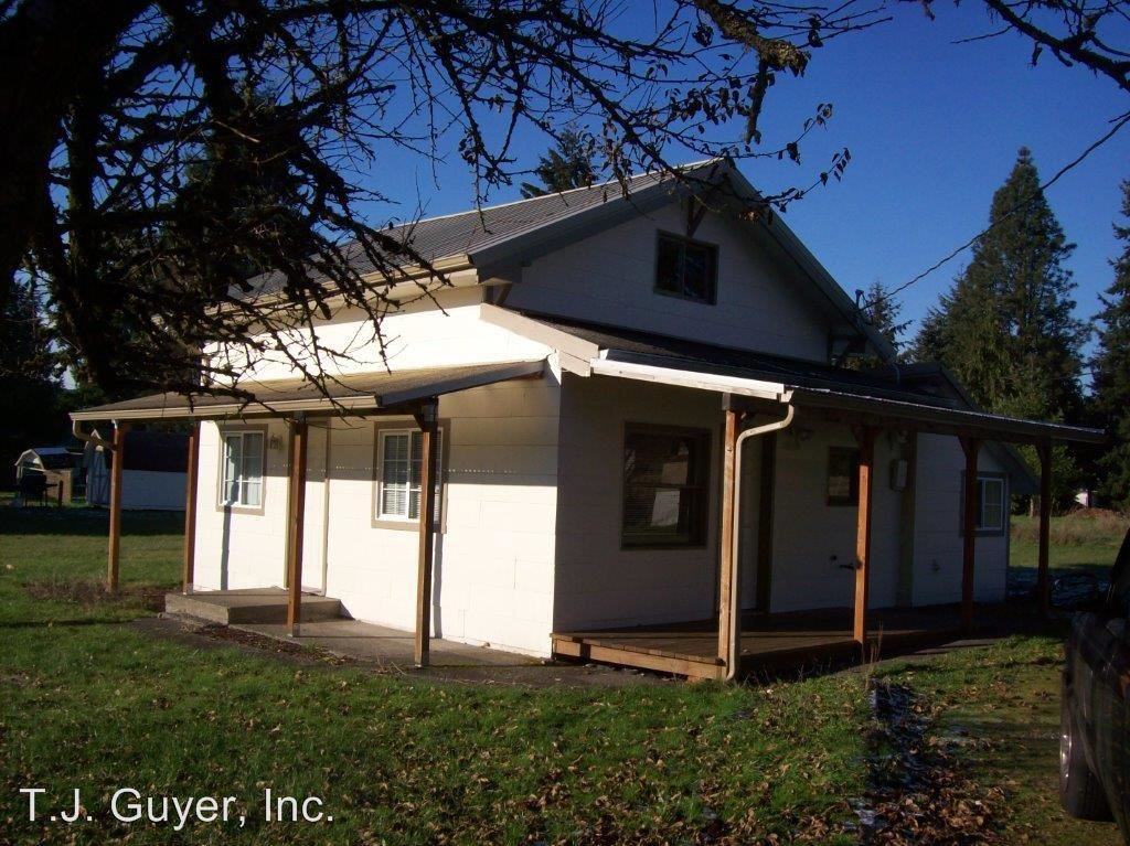 2809 Russell Rd - Photo 2 of 2