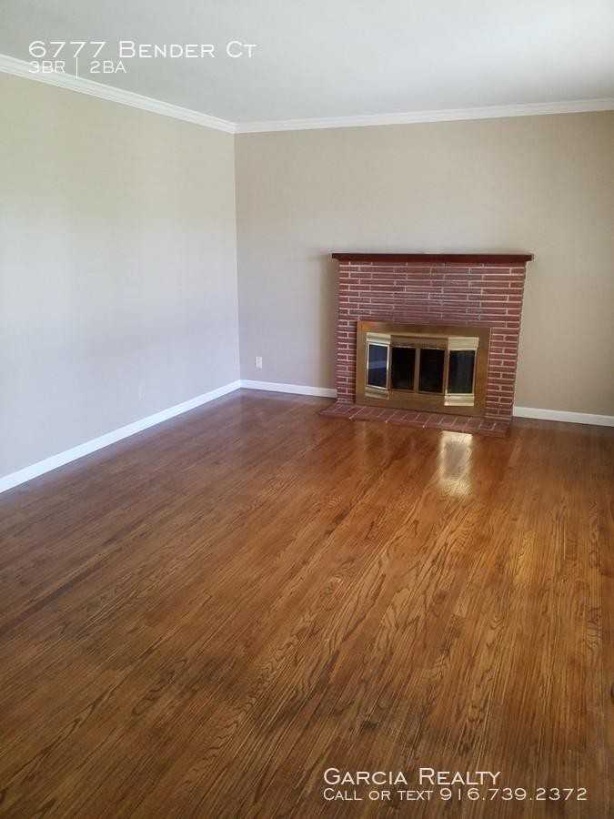 6777 Bender Ct - Photo 3 of 17