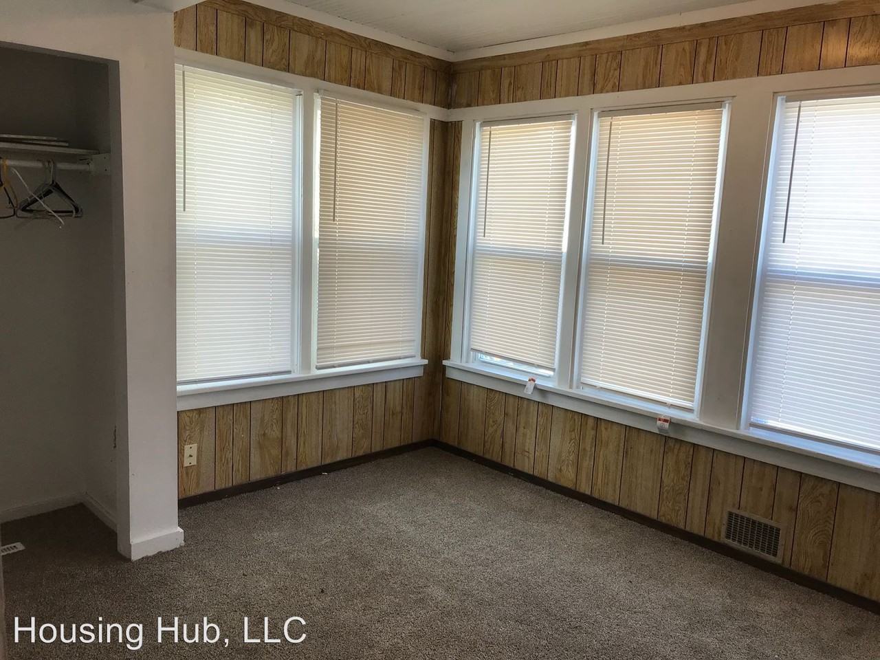 3107 Upton Ave N - Photo 3 of 9