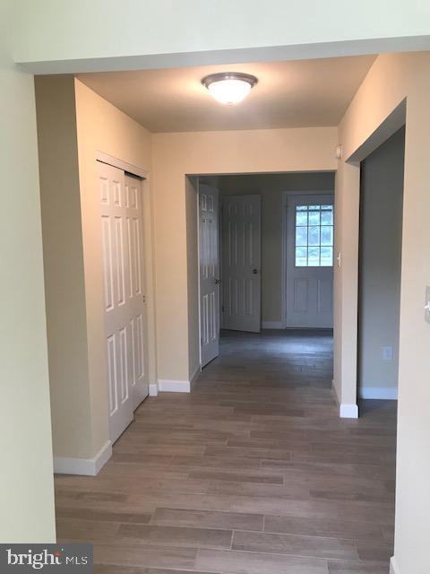 2817 Sturbridge Ct - Photo 3 of 16