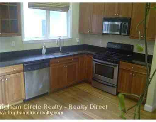 Washington and Green Street - Photo 2 of 7