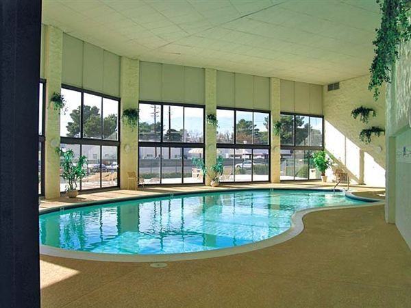 Vegas Towers - Photo 3 of 8