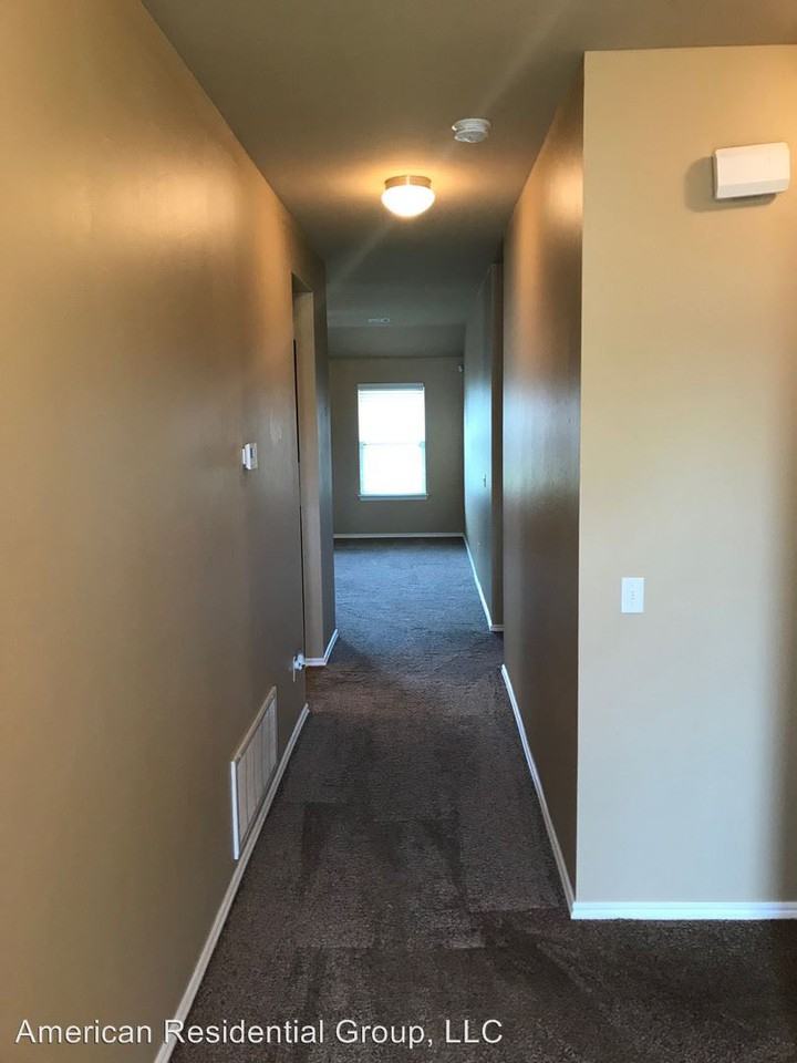 2412 NW 195th St - Photo 2 of 17