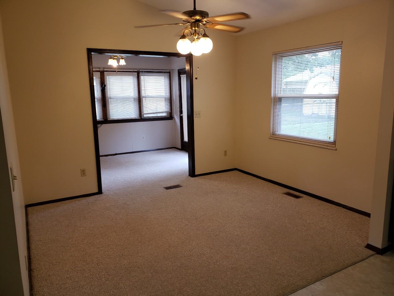 100 Renwood Pl - Photo 3 of 12