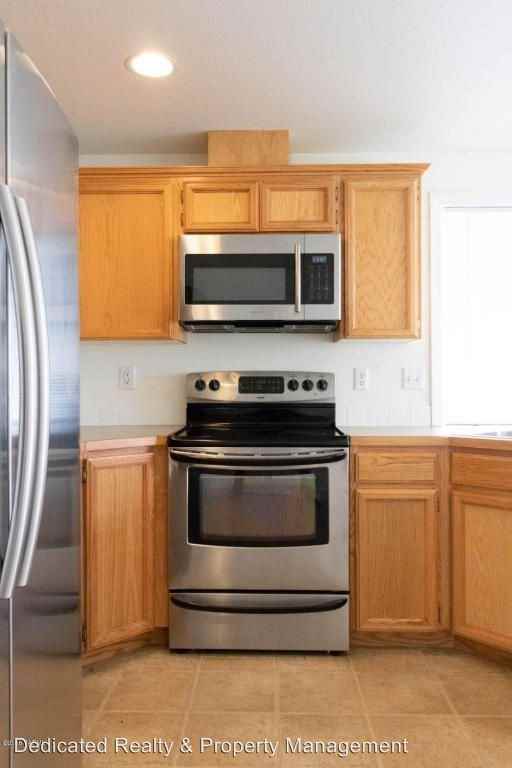 113 N Centennial St - Photo 2 of 9