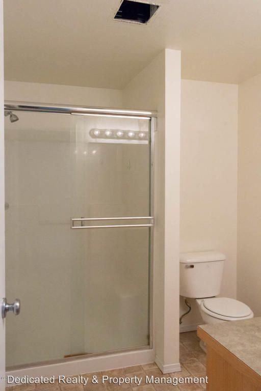 113 N Centennial St - Photo 3 of 9