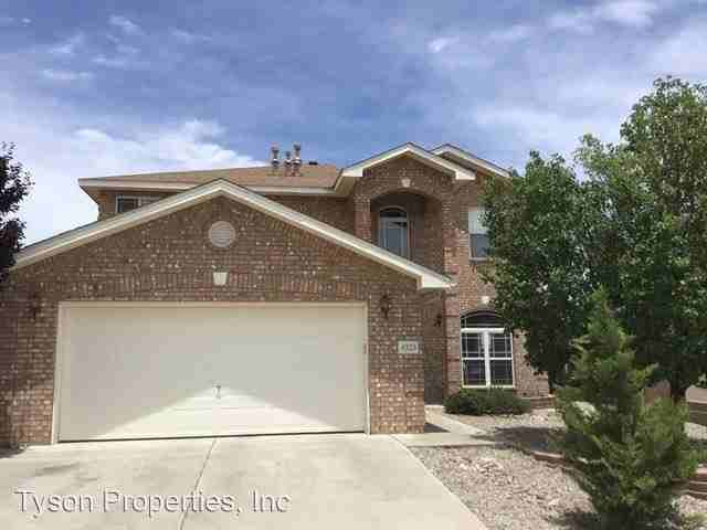 4323 Canada Pl NW - Photo 2 of 27