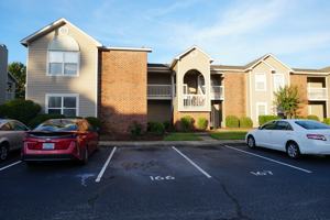 featured image of 685 Bartons Landing Pl #1