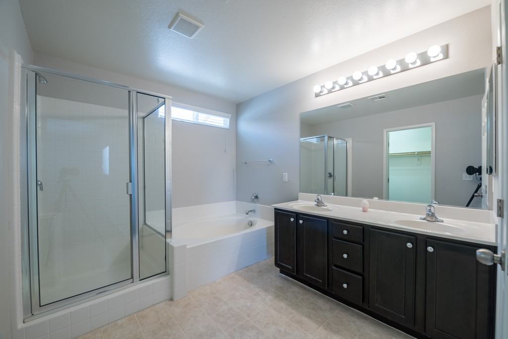 7706 Ornamento Way - Photo 2 of 31