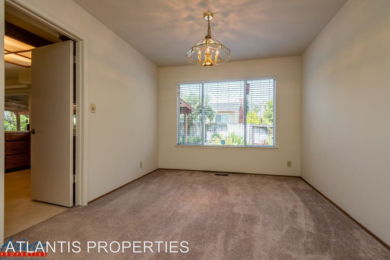 4009 Luneta Dr - Photo 3 of 14