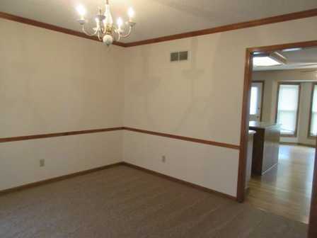 8342 N Highland Ave - Photo 2 of 10