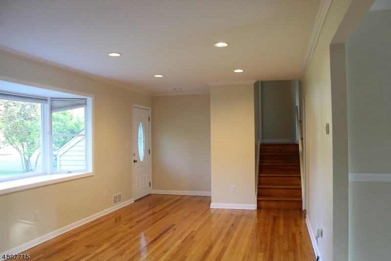 151 Vinton Cir - Photo 2 of 13