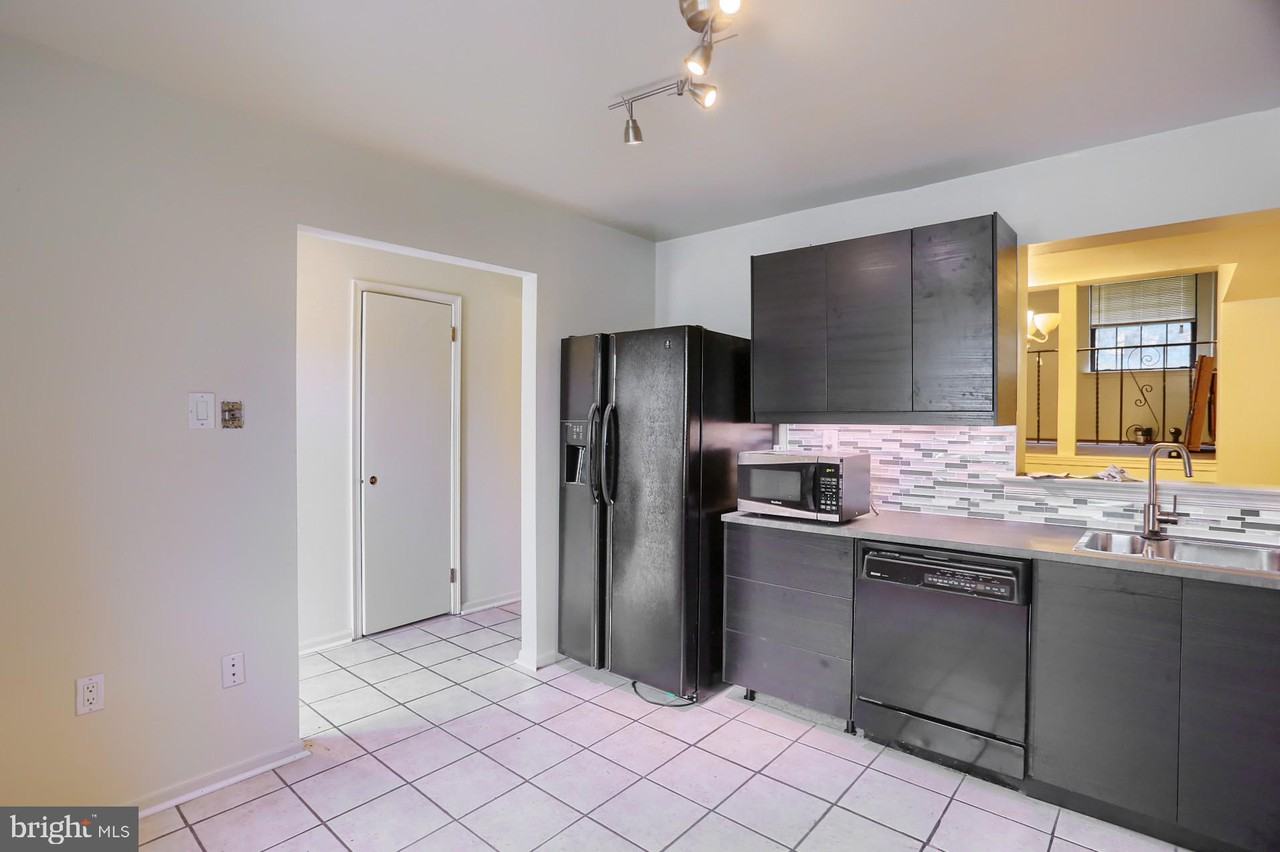 185 Stirling Ct - Photo 3 of 25