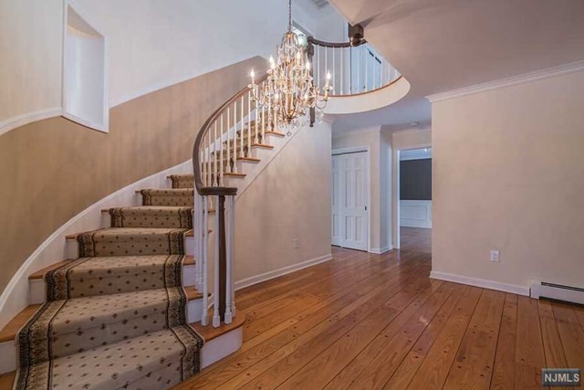 2 Black Oak Ln - Photo 2 of 24