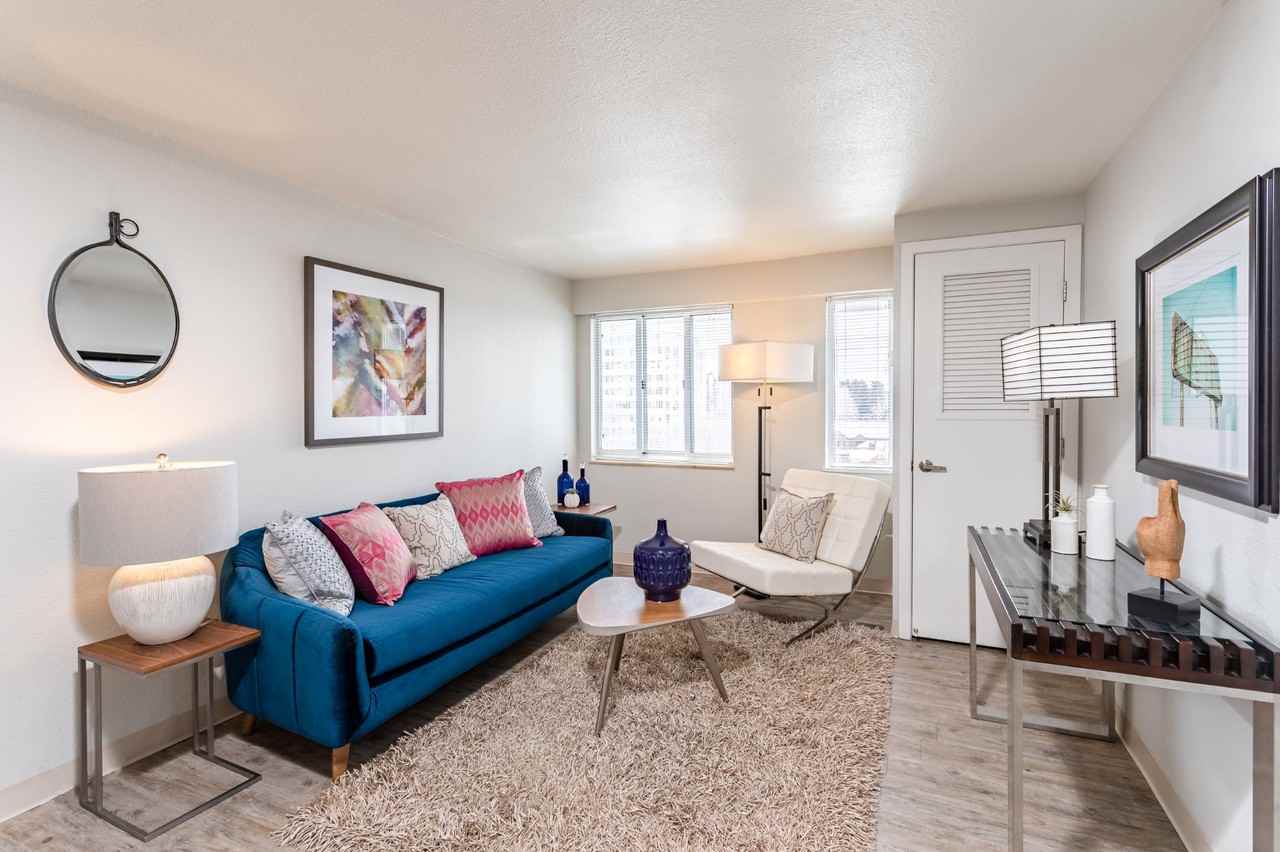 1375 High - Photo 3 of 38