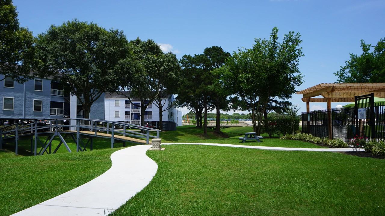 Bayou Village Apartments - Photo 2 of 39