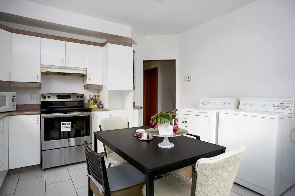 2392 Rue du Parc Garneau - Photo 2 of 4