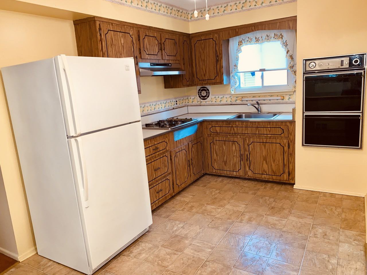 40 Mc Kinley Street - Photo 2 of 10